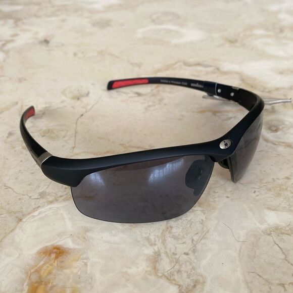 NWT Foster Grant Ironman Sunglasses - Picture 2 of 12